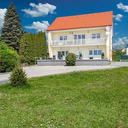 ági Apartman Cserszegtomaj